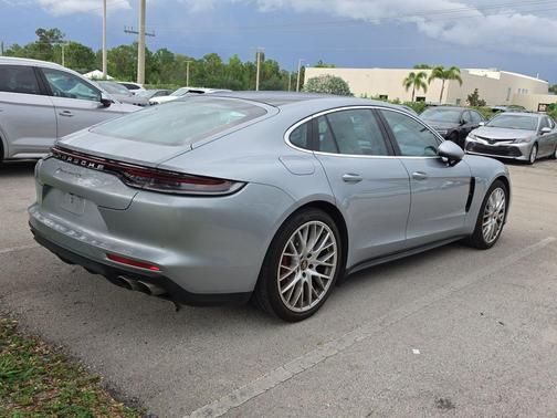 2021 Porsche Panamera 4S