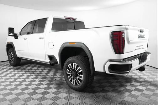 2025 GMC Sierra 3500 Denali