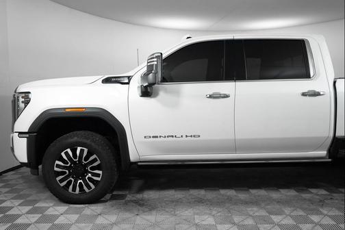 2025 GMC Sierra 3500 Denali