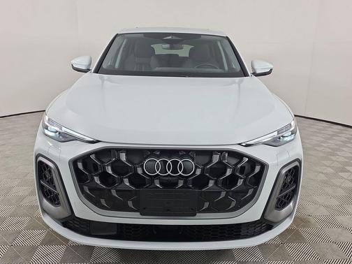 Glacier White 2025 Audi Q5 Premium Plus TFSI quattro S tronic