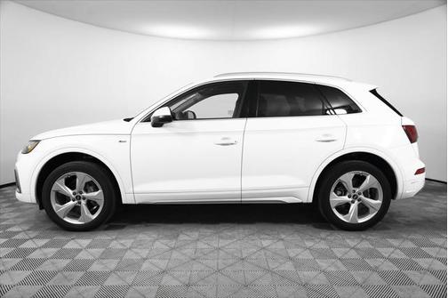 2023 Audi Q5 45 S line Premium Plus