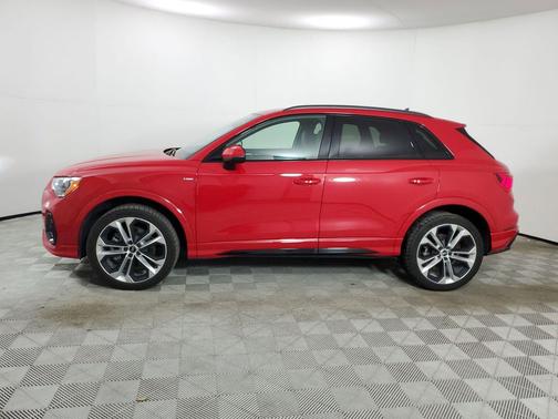 Tango Red Metallic 2021 Audi Q3 45 S line Premium