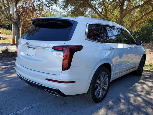 2021 Cadillac XT6 Premium Luxury FWD