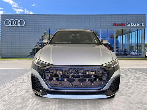 2025 Audi Q8 55 Premium Plus