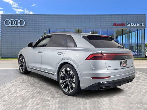 2025 Audi Q8 55 Premium Plus