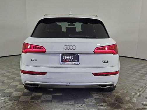 2018 Audi Q5 2.0T Tech Premium