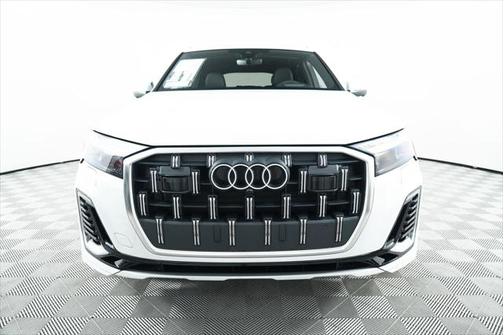 2025 Audi Q7 55 Prestige