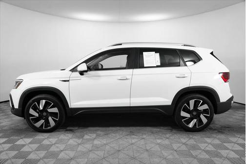 2024 Volkswagen Taos 1.5T SEL