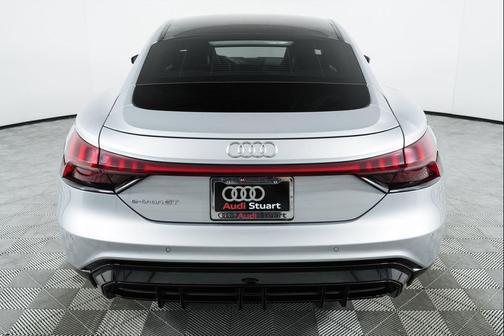 2022 Audi e-tron GT Prestige