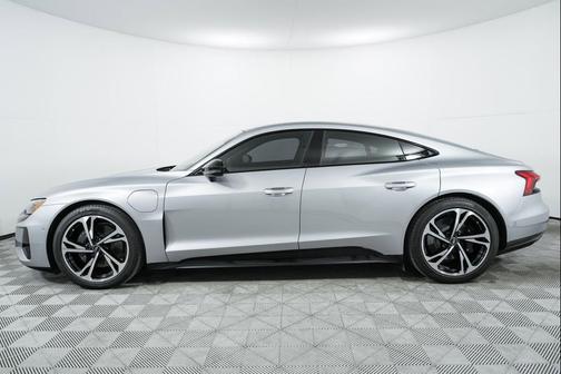 2022 Audi e-tron GT Prestige