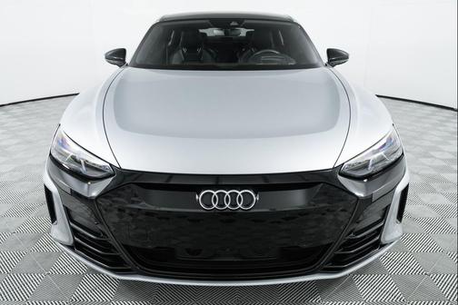 2022 Audi e-tron GT Prestige