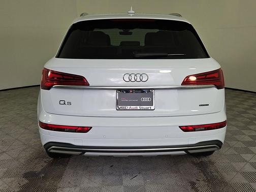 Glacier White 2023 Audi Q5 40 Premium Plus