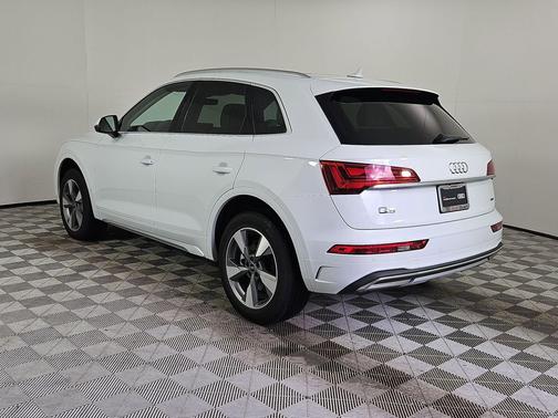 Glacier White 2023 Audi Q5 40 Premium Plus