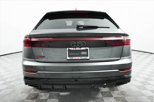 2024 Audi Q8 55 Prestige