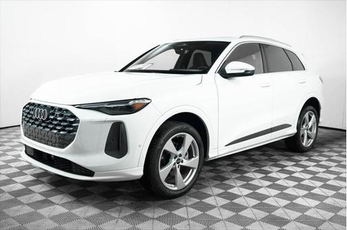 2025 Audi Q5 Premium Plus