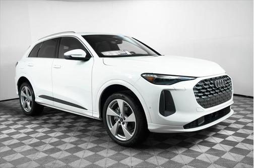 2025 Audi Q5 Premium Plus