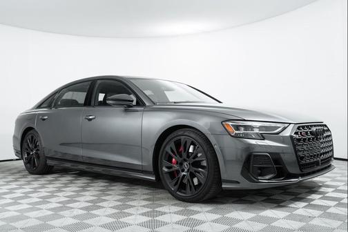 Daytona Gray Pearl Effect 2025 Audi S8 4.0T