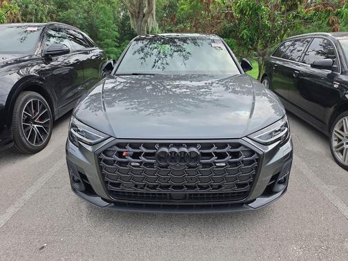 Daytona Gray Pearl Effect 2025 Audi S8 4.0T