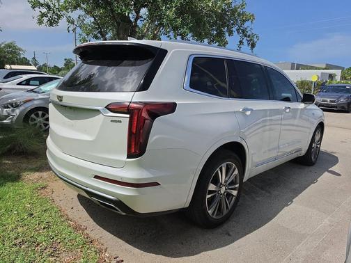 Crystal White Tricoat 2021 Cadillac XT6 Premium Luxury FWD