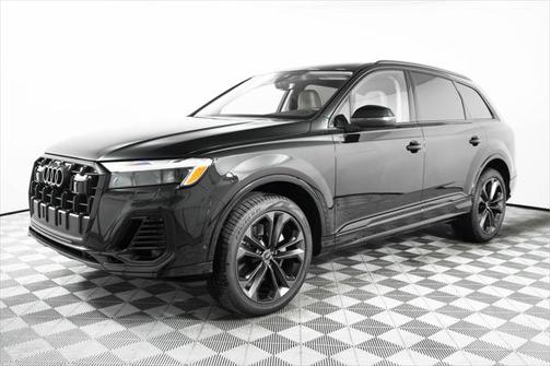 2025 Audi Q7 55 Premium Plus