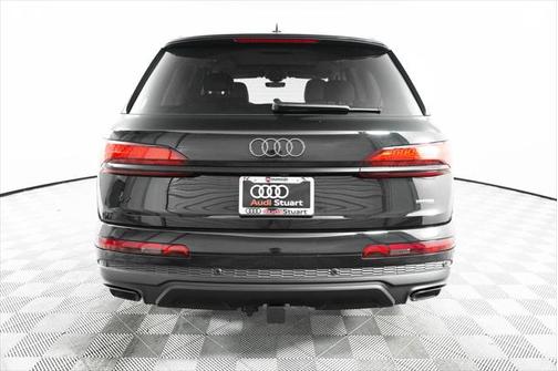 2025 Audi Q7 55 Premium Plus