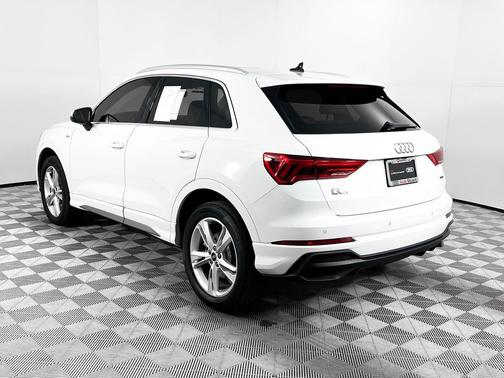2024 Audi Q3 45 S line Premium Plus