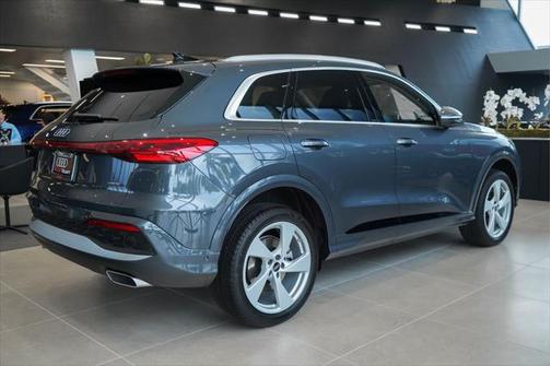 2025 Audi Q5 Premium Plus