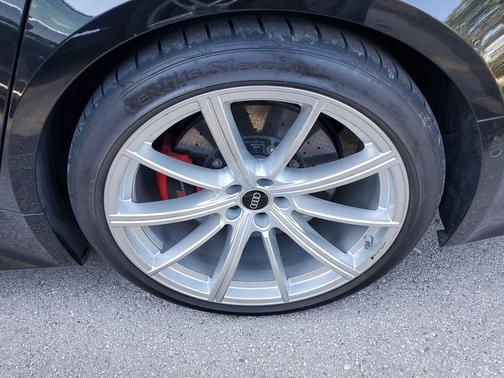 2025 Audi RS 7 4.0T Performance