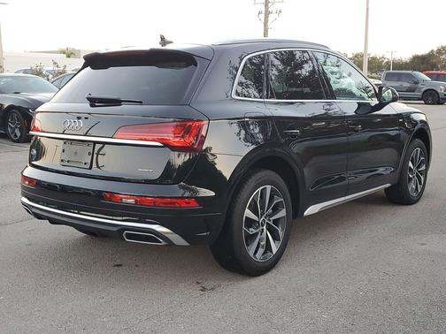 2023 Audi Q5 45 S line Premium