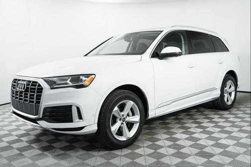 2022 Audi Q7 45 Premium