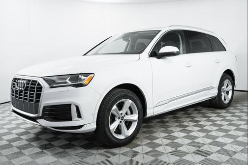 2022 Audi Q7 45 Premium