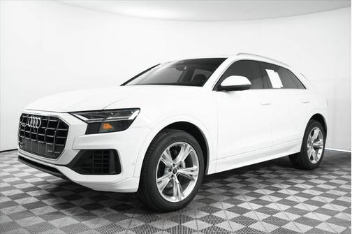 2022 Audi Q8 55 Premium