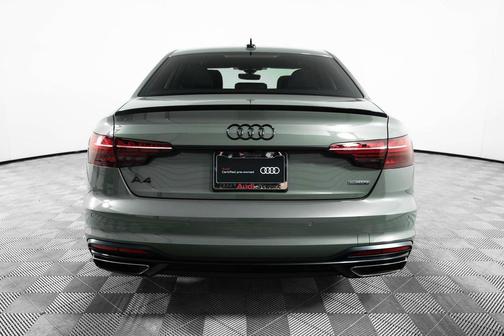 2023 Audi A4 45 S line Premium Plus