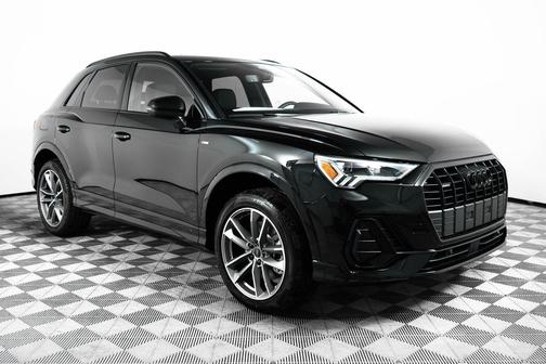 2025 Audi Q3 Premium 45 TFSI S line quattro Tiptronic
