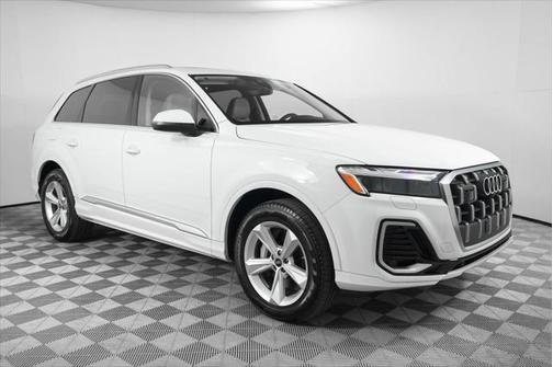 2025 Audi Q7 45 Premium