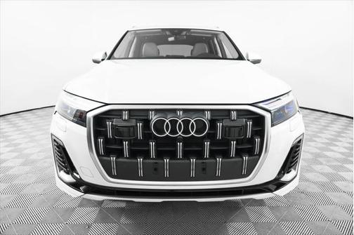 2025 Audi Q7 45 Premium