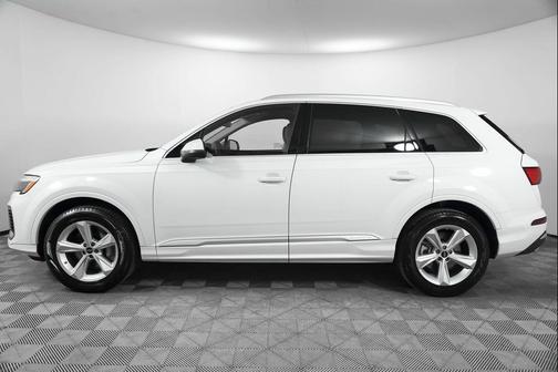 2025 Audi Q7 45 Premium