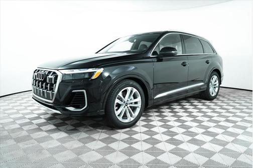 2025 Audi Q7 55 Prestige