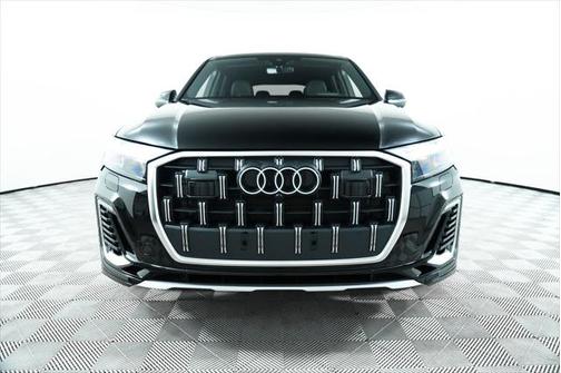2025 Audi Q7 55 Prestige