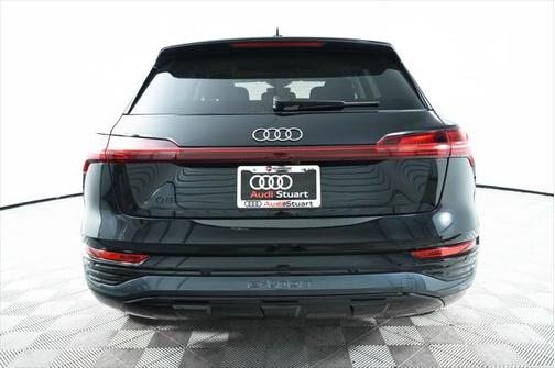 2024 Audi Q8 e-tron Premium Plus