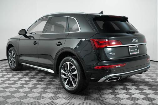 2023 Audi Q5 45 S line Premium Plus