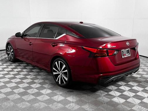 2020 Nissan Altima SR FWD