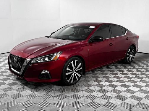 2020 Nissan Altima SR FWD