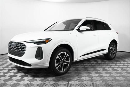 2025 Audi Q5 Premium