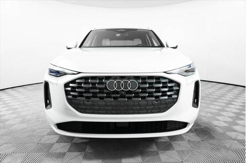 2025 Audi Q5 Premium