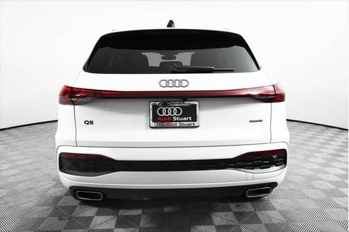 2025 Audi Q5 Premium
