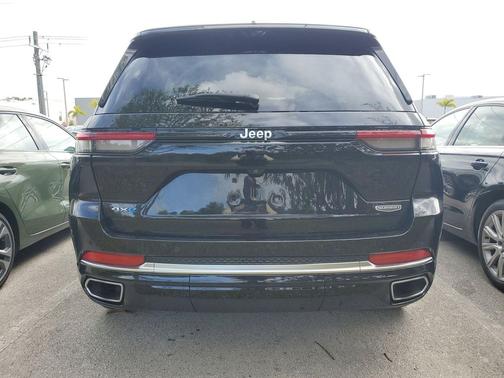 2022 Jeep Grand Cherokee 4xe Summit