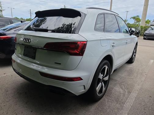Glacier White 2023 Audi Q5 45 S line Premium Plus