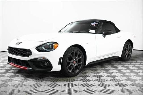 2018 FIAT 124 Spider Base
