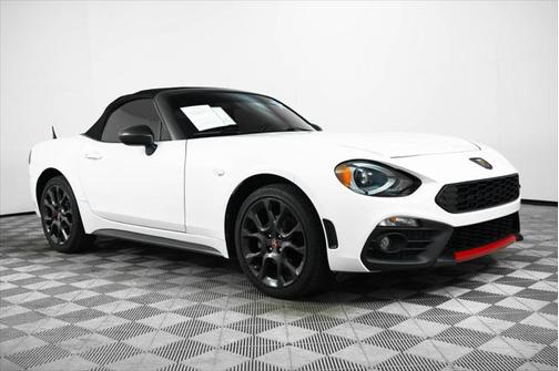 2018 FIAT 124 Spider Base